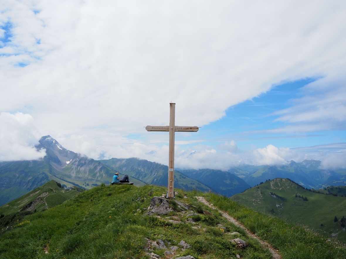 Gipfelkreuz auf dem Rinderberg.