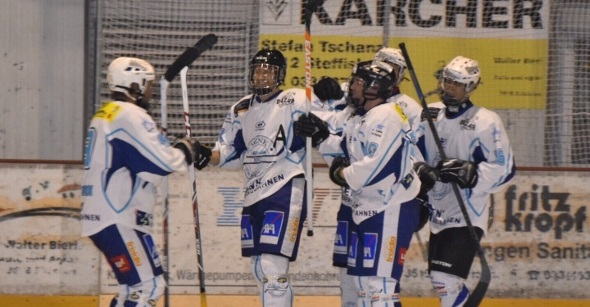 Gleich 15x durfte der EHC Lenk-Zweisimmen jubeln.