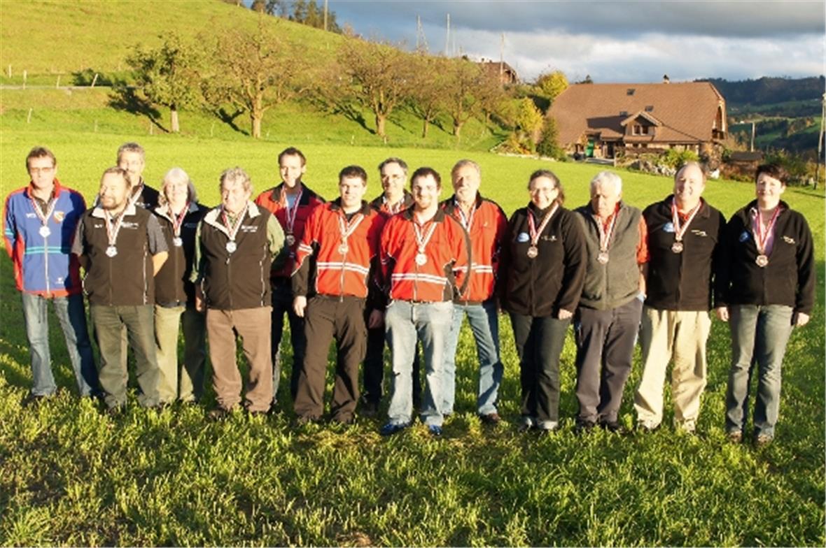 Gleich zwei Gruppen aus dem Simmental gewannen in Steffisburg in der Kategorie Feld B eine Medaille. (v.l.) FS Fahrni, 2. Rang; SG Wyssenbach-Boltigen, Sieger und FS Balzenberg 3. Rang.
