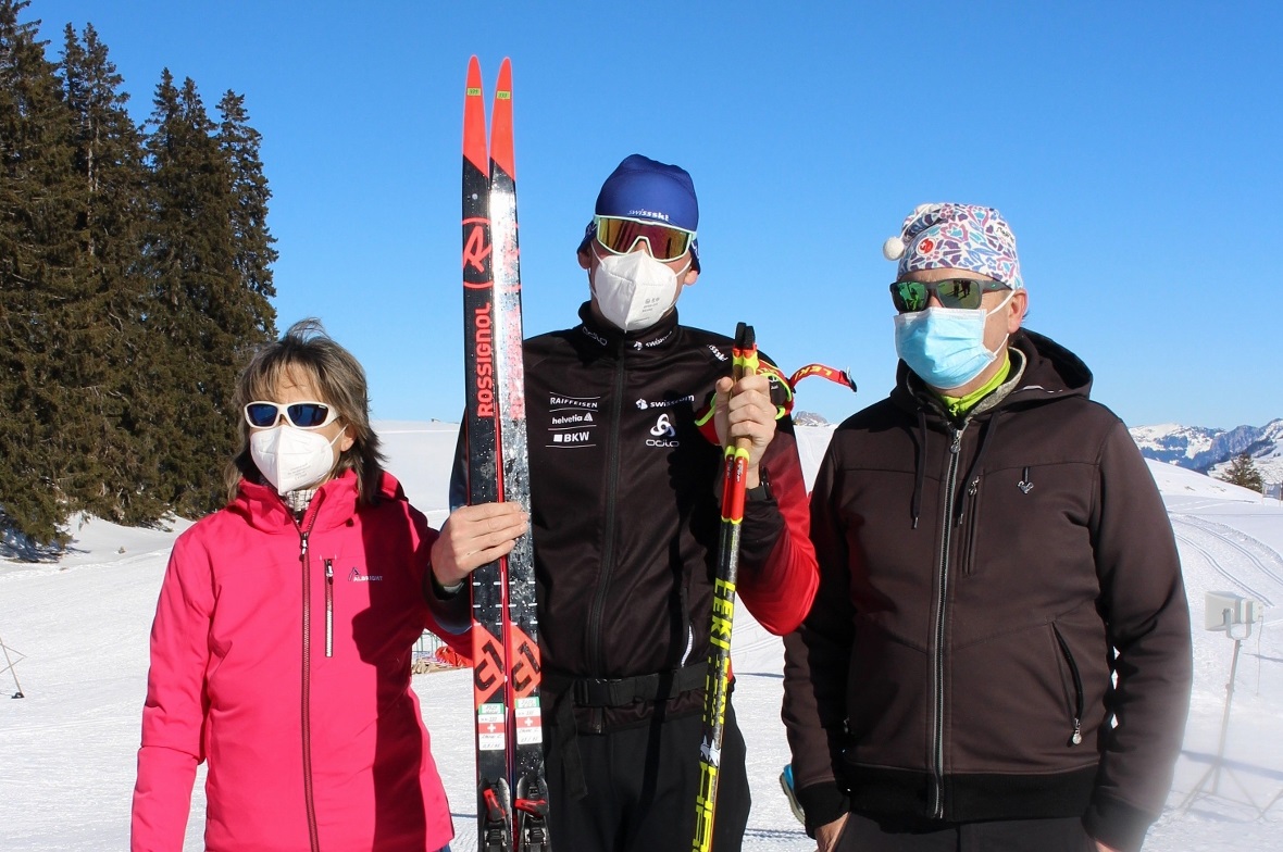 Göttibub Cedric Steiner holt für seine Gotte Yvonne souverän Meister-Gold. Onkel...