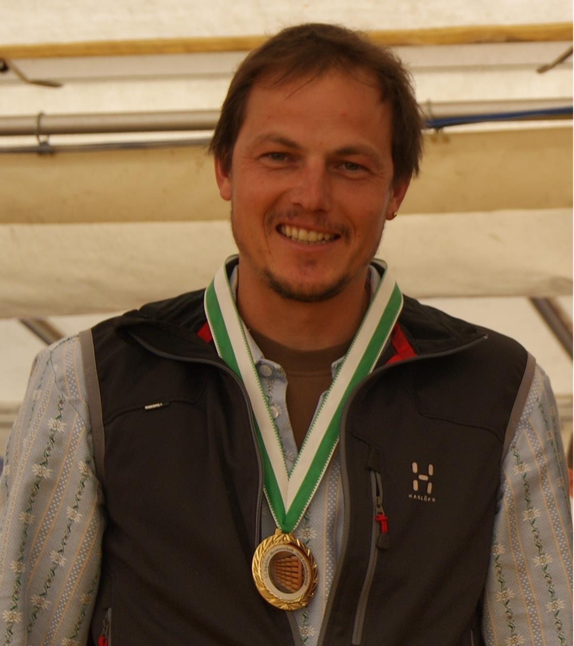Gold für Adrian Zeller, Lenk in der Kategorie AOC-Alpkäse.