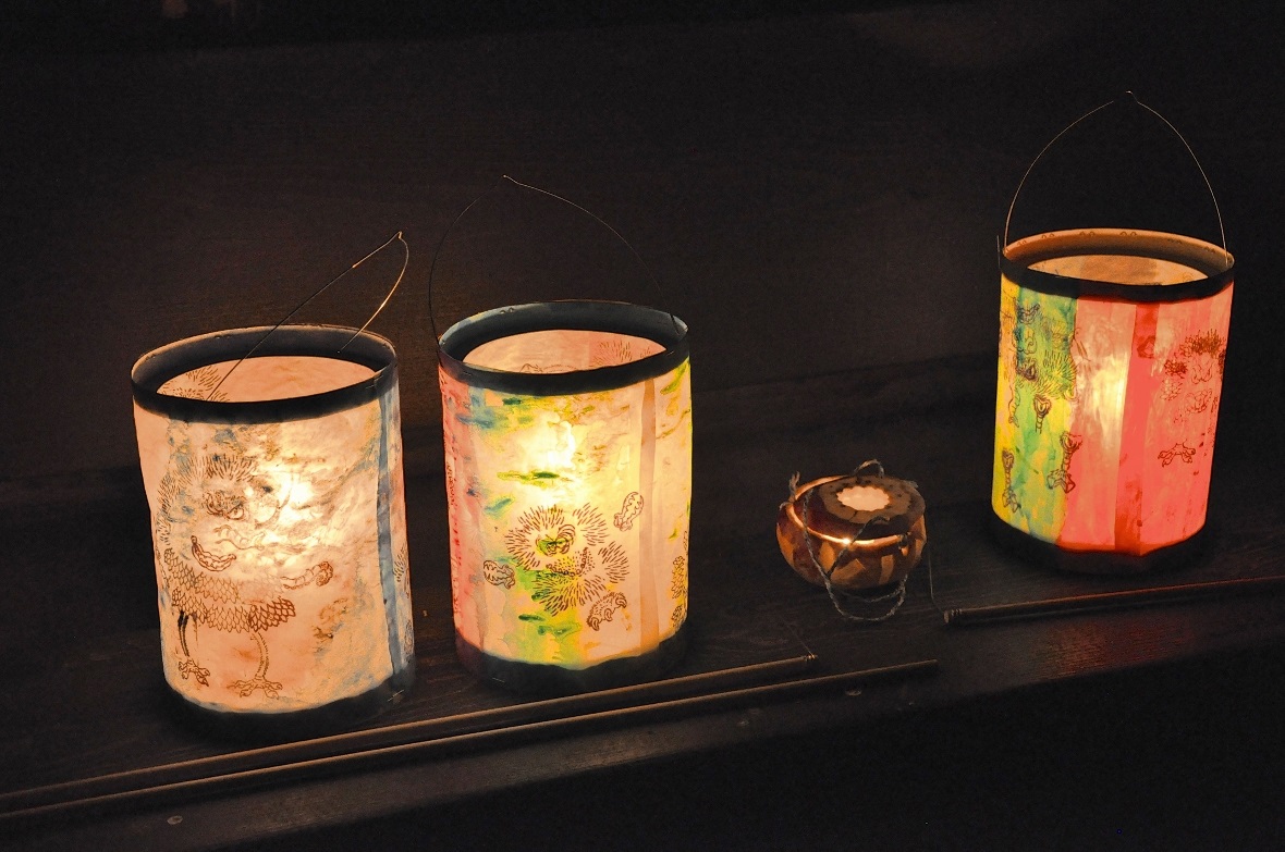 Gross und klein auch bei den Laternen.