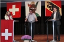 Grossrat Thomas Knutti (Mitte) empfingen die SVP-Nationalräte Nadia Pieren (link...