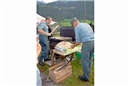 Gulaschkanone mit dampfendem Spatz