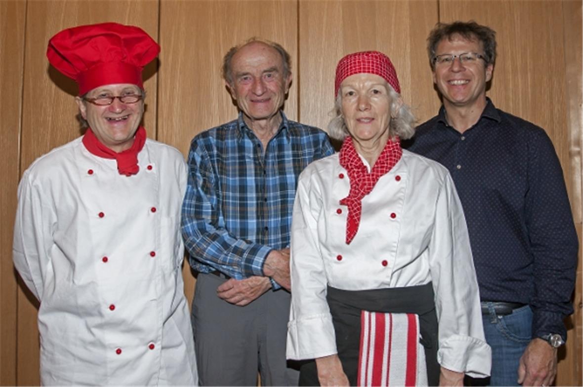 Von der N6 zur Käse-Autobahn Gusti Pollak, Ernst Zbären, Susanna Krebs und Jörg Wittwer veranstalteten eine gelungene Jubiläumsfeier zum 40-jährigen Bestehen von Pro Simmental.