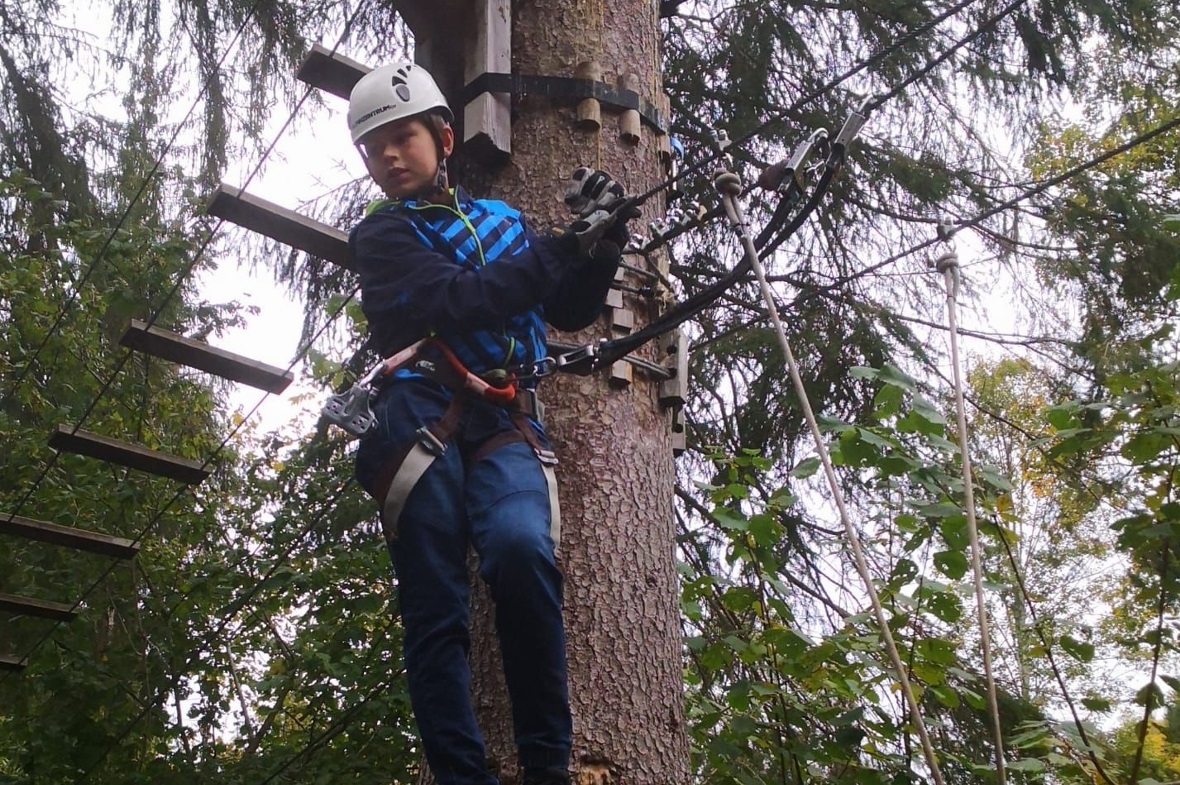 Gut gesichert auf der Plattform.