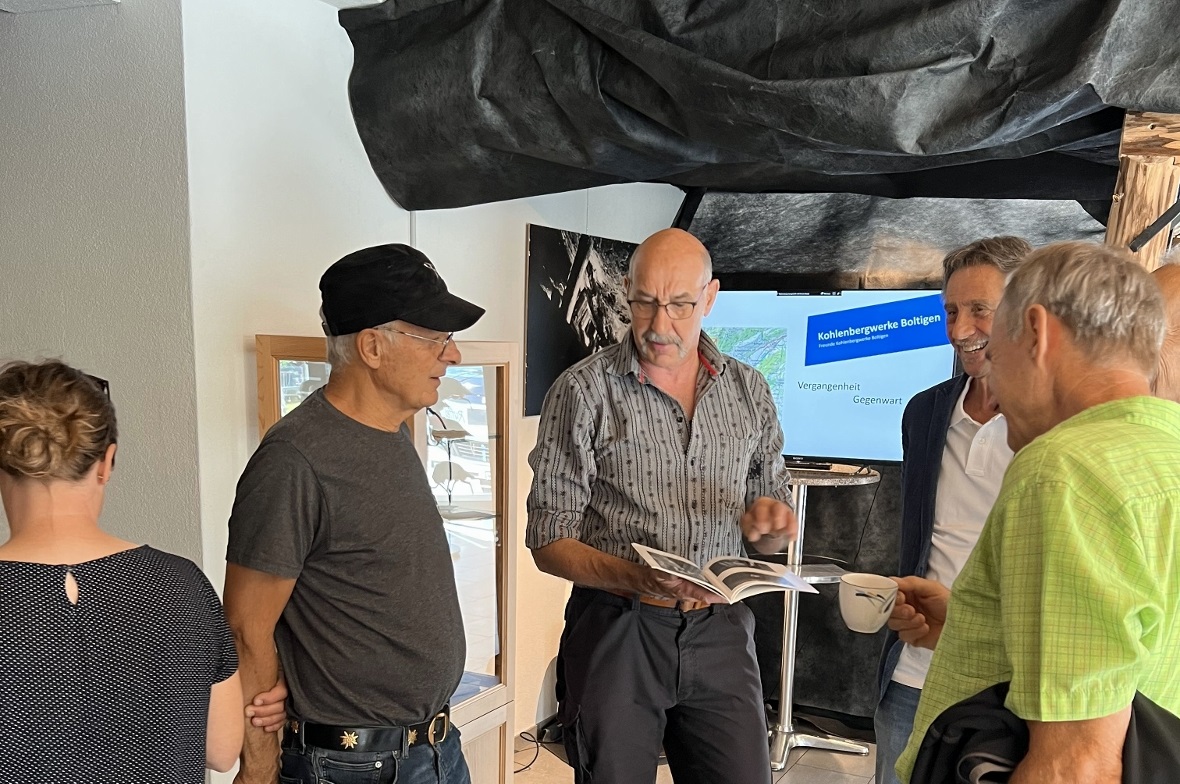 Hans Teuscher beeindruckte die Gäste mit ganz viel Wissen und Infos Vorort.