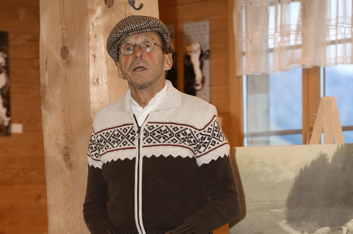 Hans-Ueli Hählen sprach zum Film über die Überschwemmung von 1930 an der Lenk.