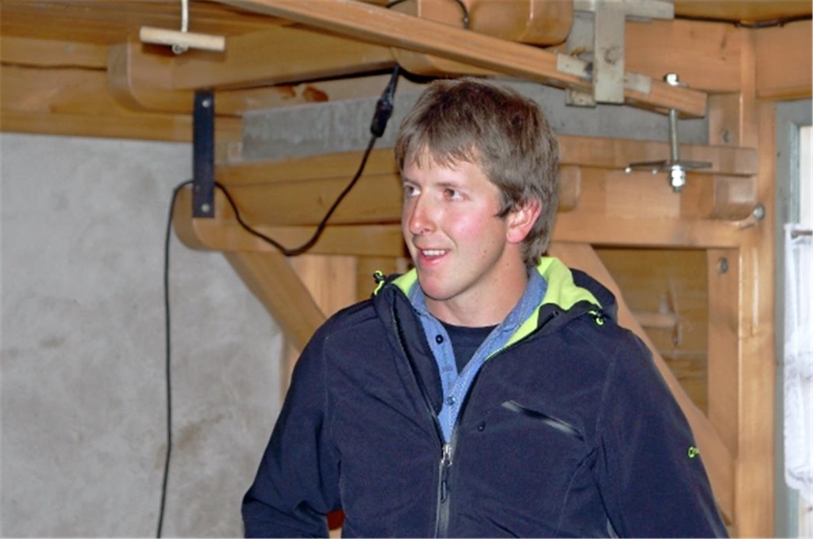 Hansjörg Gobeli gab seine Erfahrungen als Älpler auf dem Fermelberg weiter.