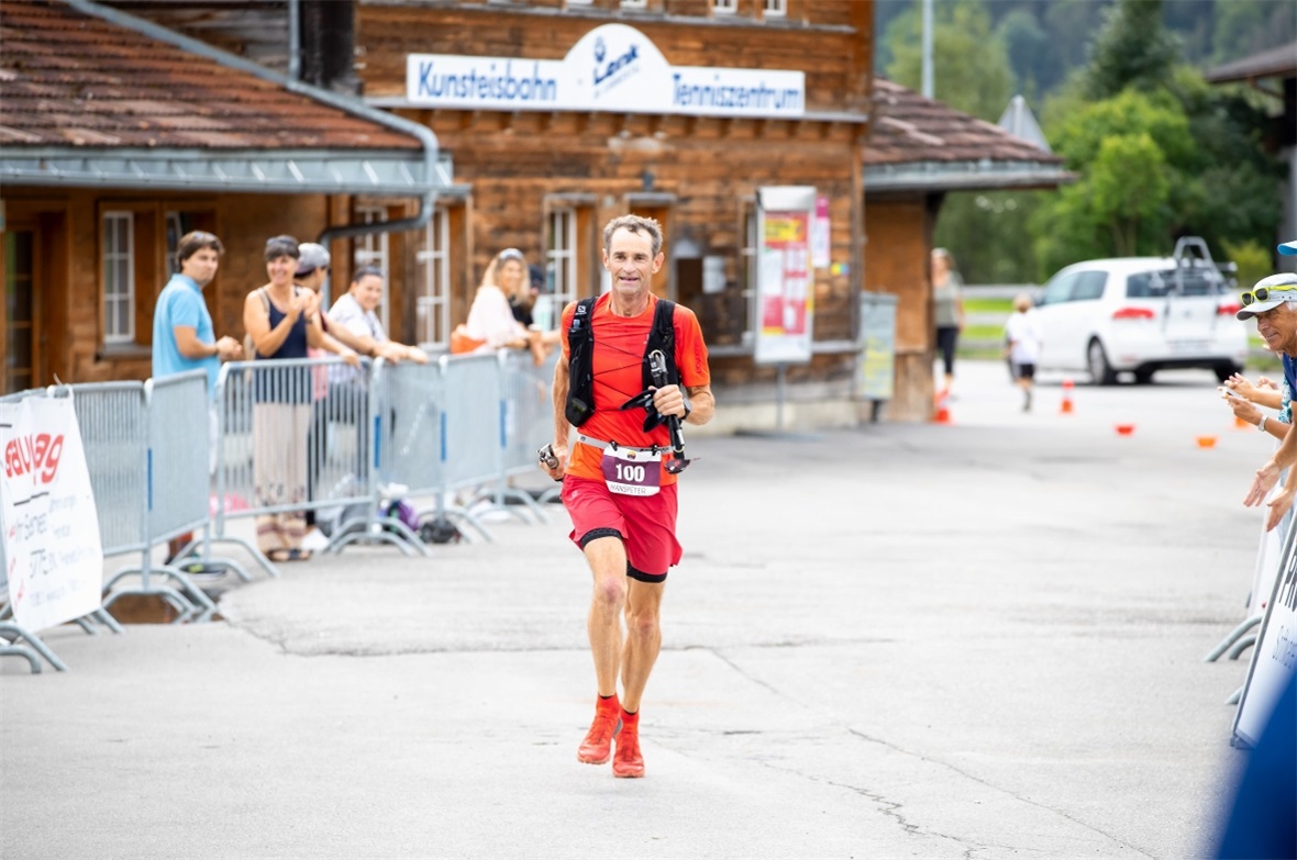 Hanspeter Müller aus Horboden beim Zieleinlauf am Sonntag.