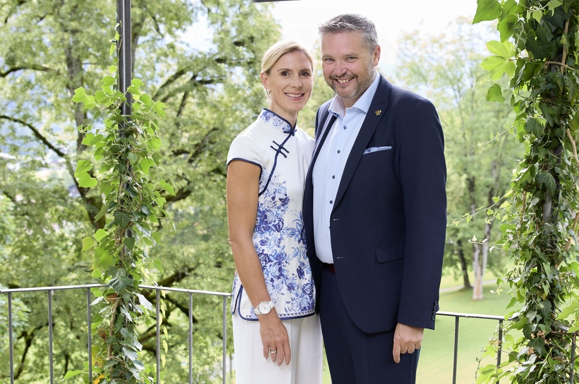 Heike Schmidt und Jan Stiller verlassen Lenkerhof Heike Schmidt und Jan Stiller beenden ihre Zeit im Lenkerhoft auf Ende 2024.