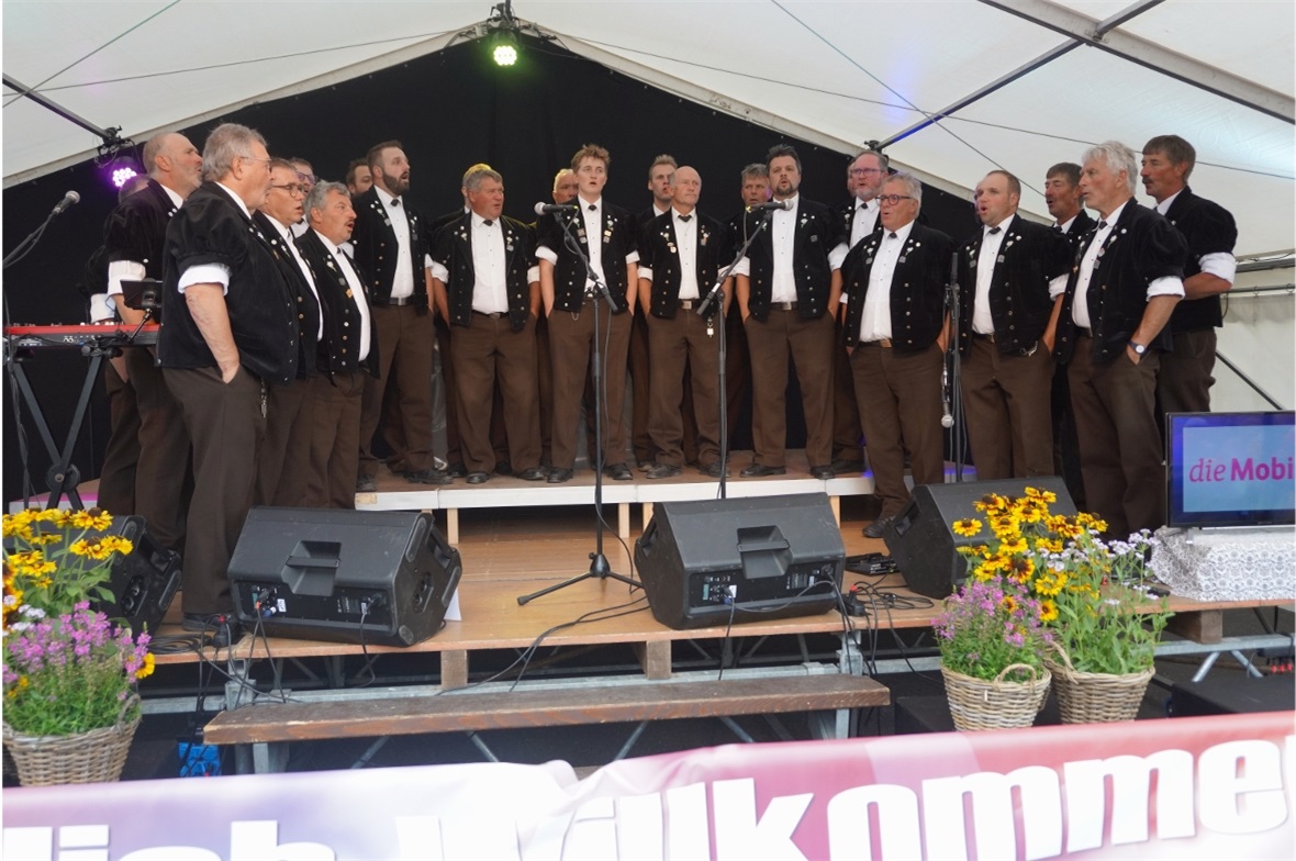 Heimspiel für die St. Stäffner Jodler. Sie waren am Freitag für den folkloristis...