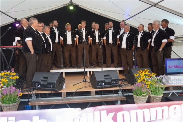 Heimspiel für die St. Stäffner Jodler. Sie waren am Freitag für den folkloristischen Teil verantwortlich.