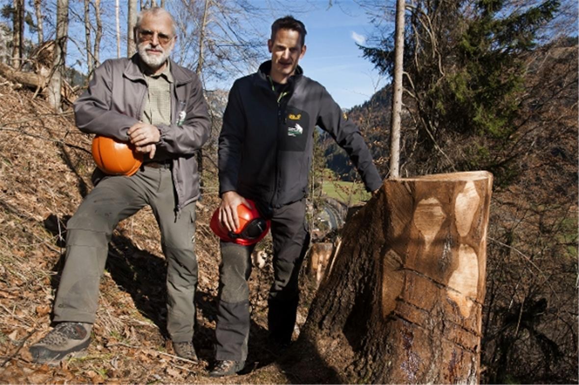 Heinz Jost, Revierförster Boltigen (links), und sein Vorgesetzter Michel Brügger...