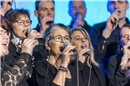 Hinreisend und begeisternd präsentierte sich jeder Sänger des Gospelchor Oberwil...