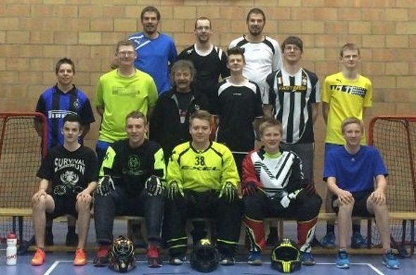 Hinten: Silvan Kropf, Fabio Wittwer, Marc Kropf. Mitte: Mathias Kohli, Severin Matti, Adrian Schenk, Silvan Schenk, Nicolas Wittwer, Stefan Matti. Vorne : Sascha Jakob, Simon Dänzer, Nils Riesen, Tobias Bühler, Joel Wampfler.