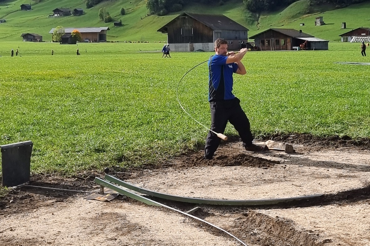 Hornussen erfordert Koordination, Kraft und Konzentration.