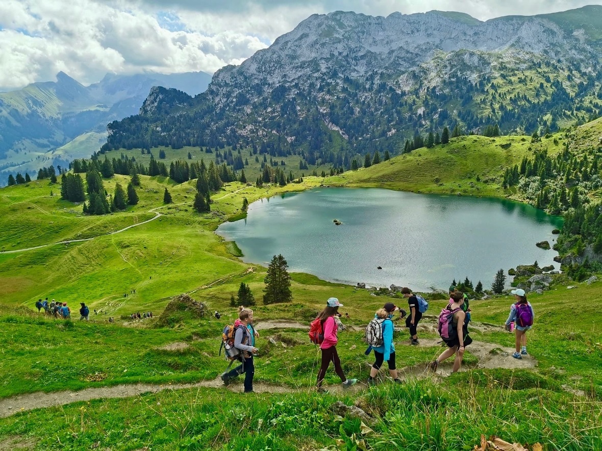 Idyllischer Abstieg zum Seebergsee.