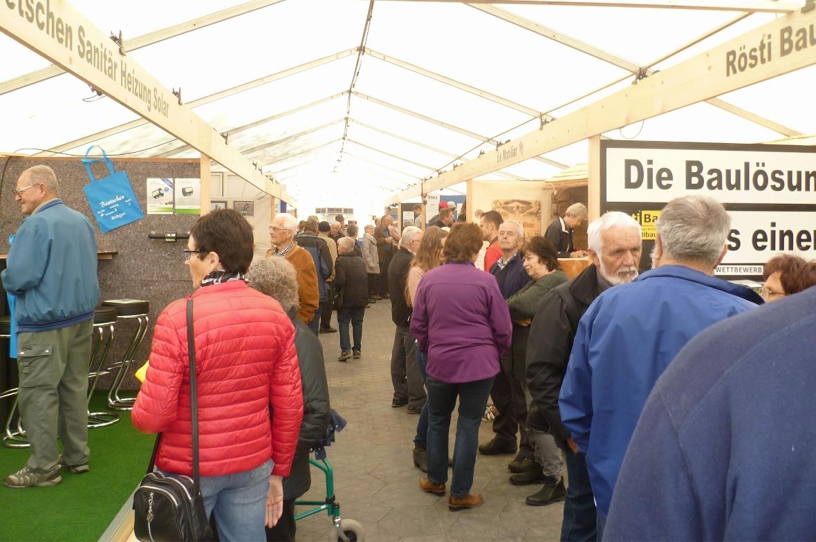 Im Ausstellungzelt herrschte über die drei Ausstellungstage stets viel Betrieb.