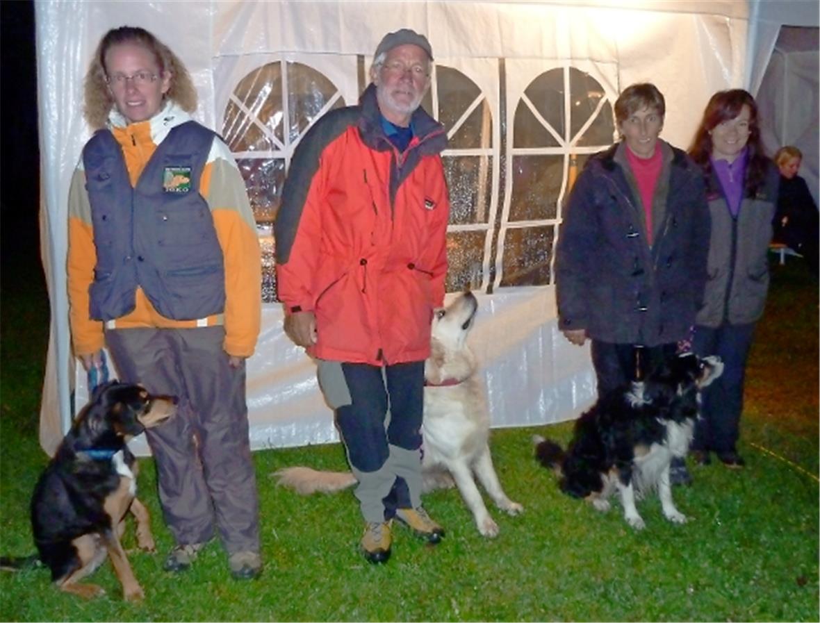 Im Bild die drei Erstplatzierten: Kathrin Ummel, Hans Bowee, Sonja Lempen, Marianne Zwahlen für HSL