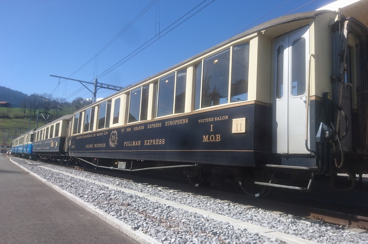 Im Pullman-Salonwagen informierte die MOB über den Stand des Projekts.