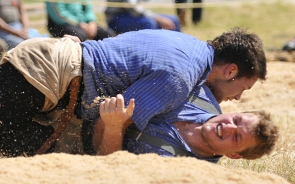 Im Schlussgang unterlag Niklaus Wüthrich dem Diemtigtaler Festsieger Ruedi Roschi.