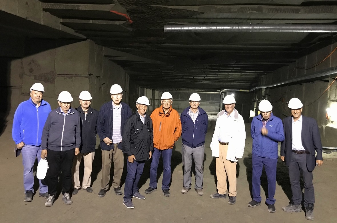 Viel Interessantes und Lehrreiches bei den Steinhauern vernommen Im Untertagabbau Krauchthal: Franz Schürch, Armin Buchs, Hugo Wölfli, Kurt Brunner, Werner Haari, Hans Neuenschwander, Hanspeter Schläppi, Carlo Bernasconi sen., Peter von Niederhäusern und Carlo Bernasconi jun.
