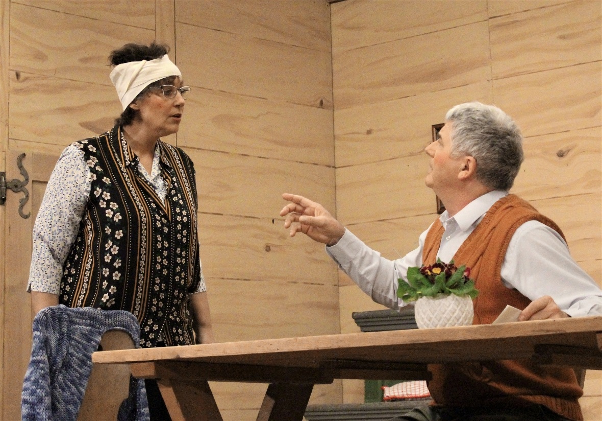 In Glanzrollen: «Käthi» (Brigitte Aegerter) und «»Bernhard Moser» (Chordirigent ...