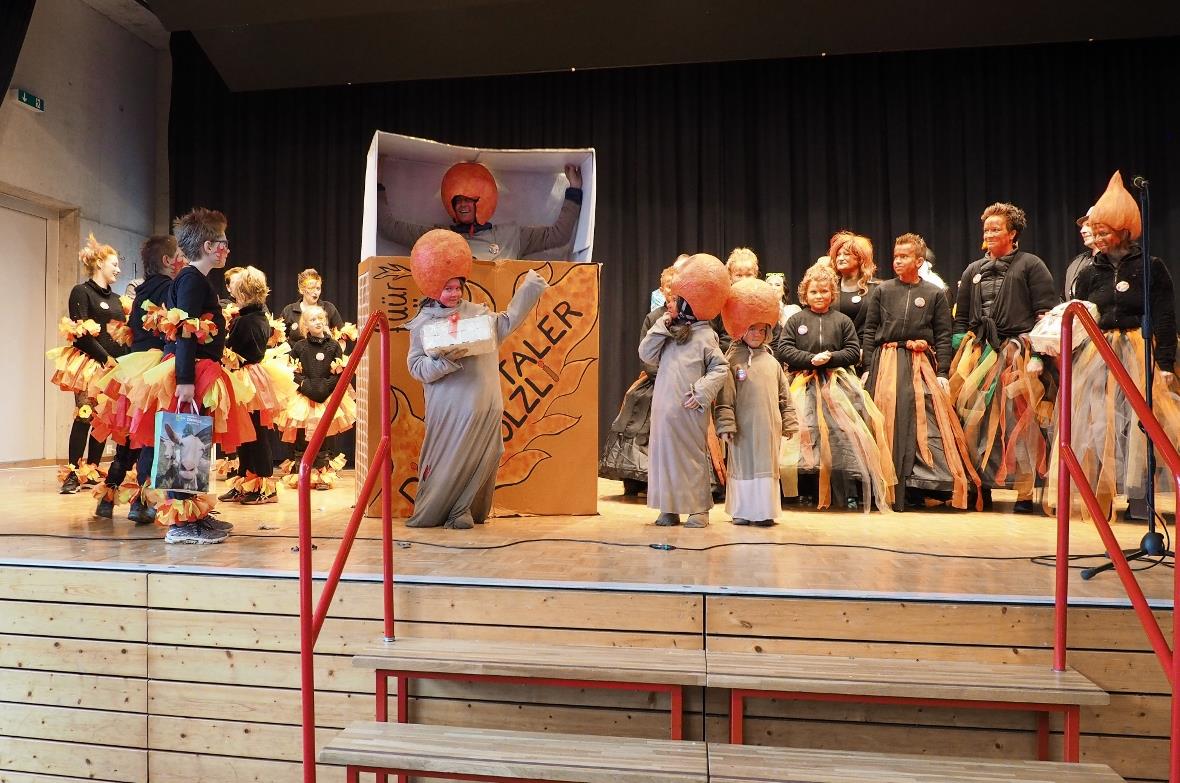 In der Kategorie «Gruppen Gemischt» gewannen die Diemtigtaler Zundhölzli.