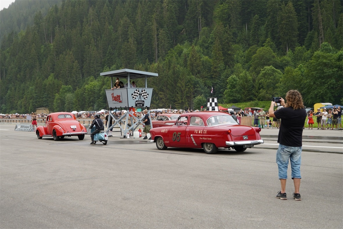 In der Warteschlange für den Rennstart.