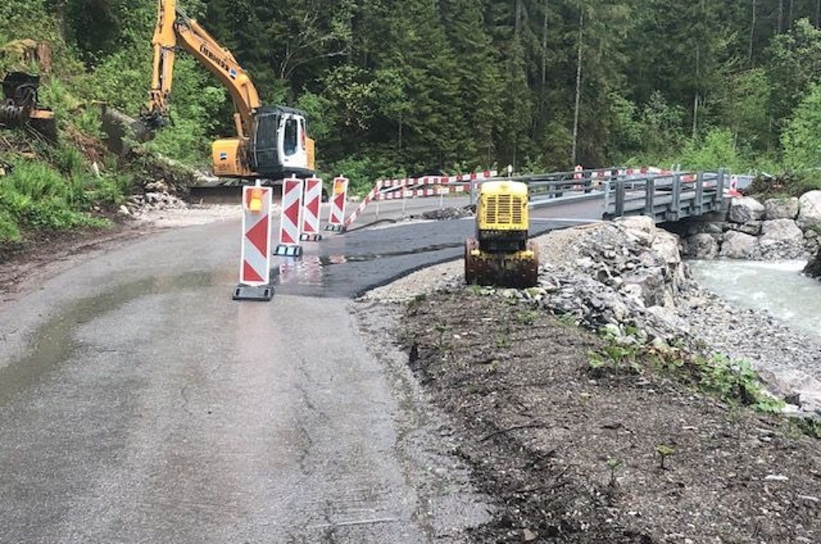 Inbetriebnahme der Notbrücke.