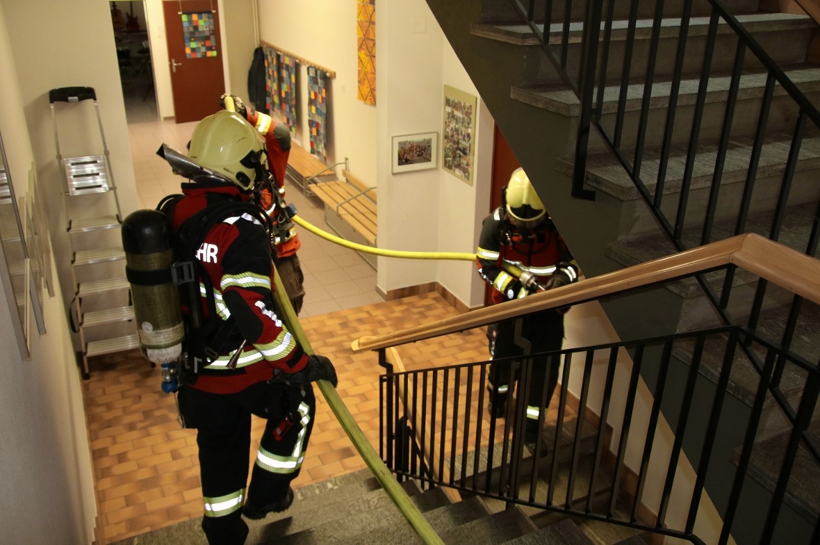 Innenangriff unter Atemschutz.