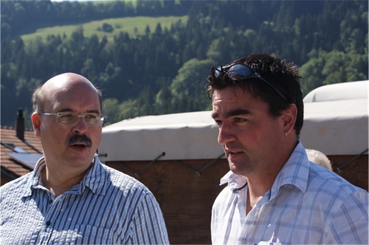 Interessiert: Die Grossräte Peter Eberhart und Thomas Knutti folgten der Einladu...