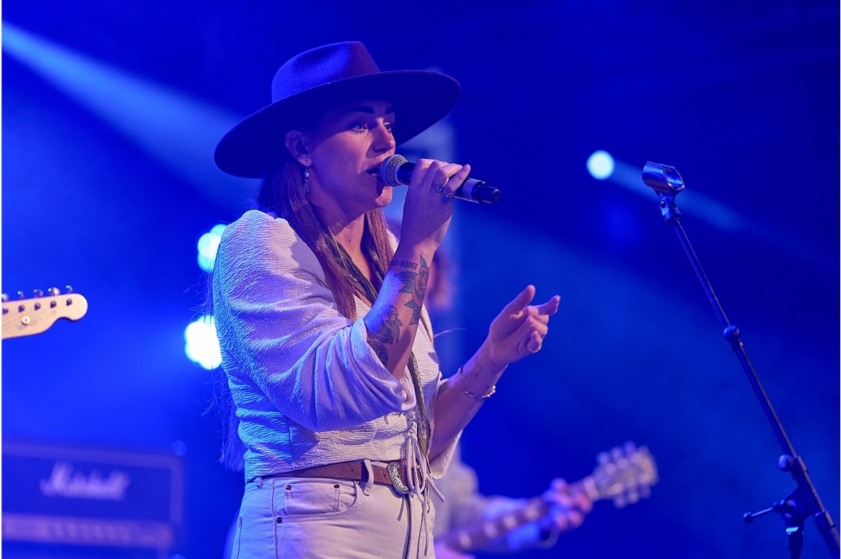 Iris Slort von Copperhead County