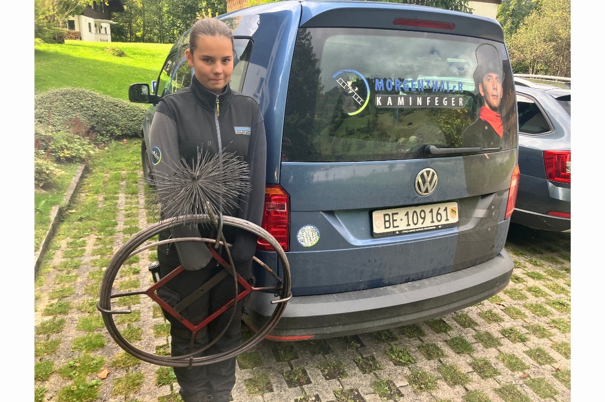 Isabella Schüpbach als Kaminfegerin.