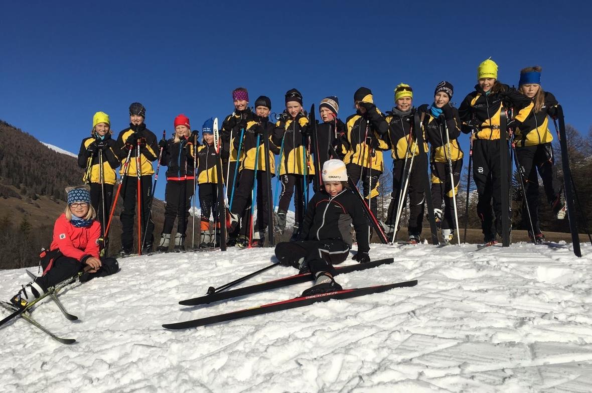 JOler auf dem Kunstschneegipfel im Goms.