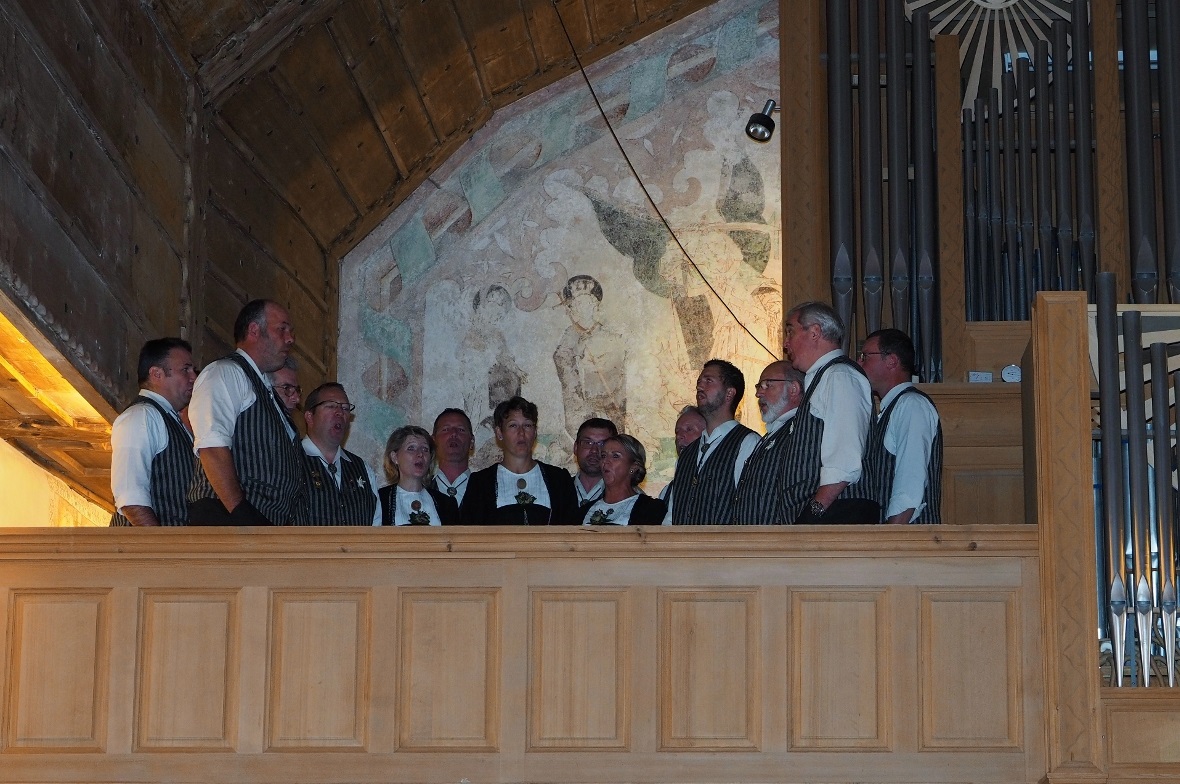 Jägerchörli Niedersimmental berührte seinen wundervoll, von der Empore vorgetrag...