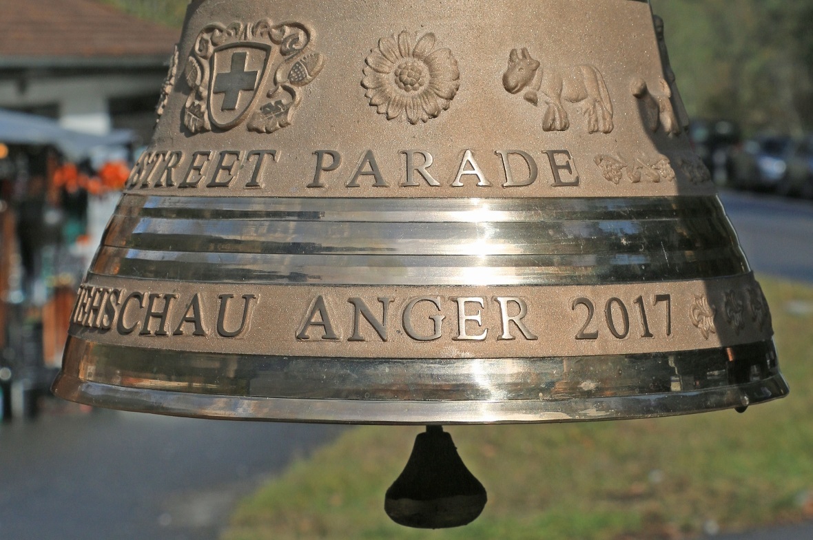 Jährlich wird diese Glocke als Wanderpreis verliehen.