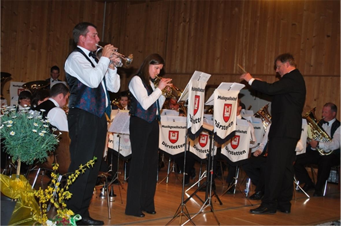 Jagdszenen spielten die Geschwister Marianne und Bernhard Ruchti im Cornet-Duett...