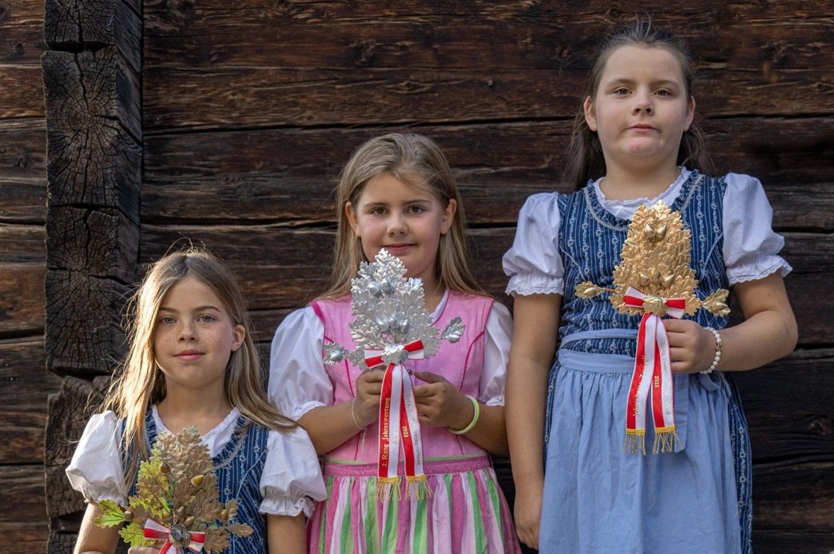 Jahresbeste bei den Zwergli: Kathlyn Loperetti (Bronze), Vera Schlüchter 8Silber...