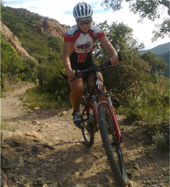 Jolanda auf dem Bike.