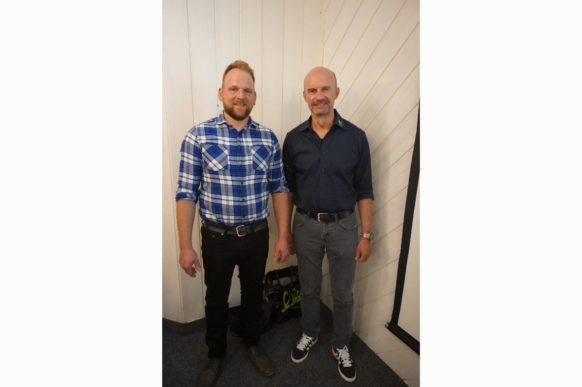 Jonathan Trachsel als Präsident, und Mario Cairoli als Vorsitzender der Geschäft...