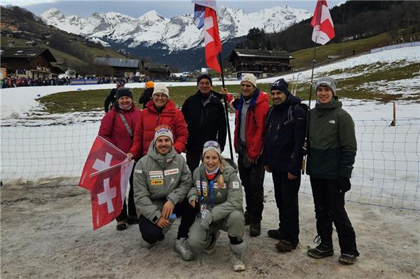 Joscha Burkhalter freut sich, mit Freundin und Teamärztin Ladina Meier-Ruge auf die Unterstützung des Fanclubs zählen zu dürfen.