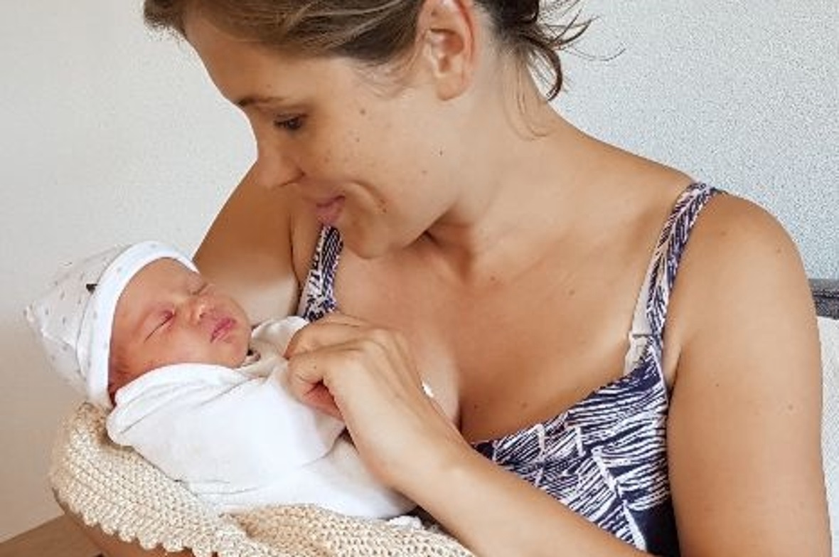 Josefine Stattaus mit Töchterchen Lena.