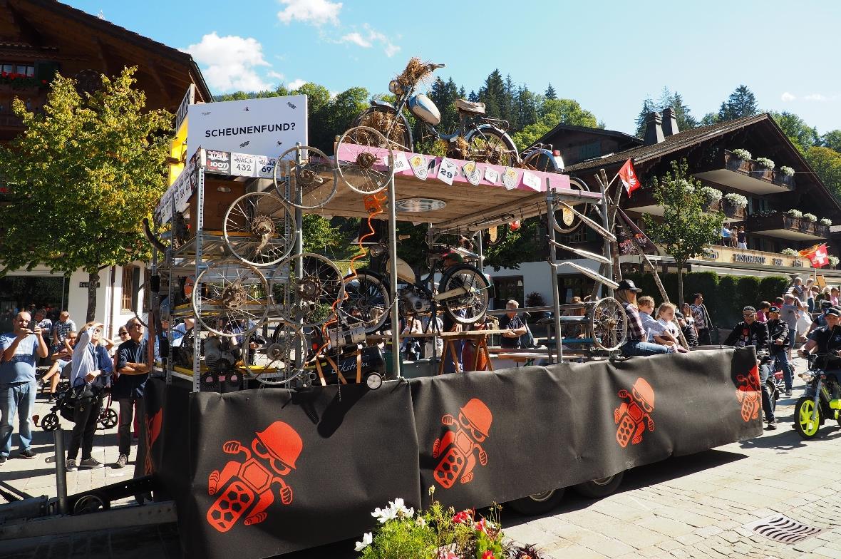 Jubiläumsumzug am Sonntag.