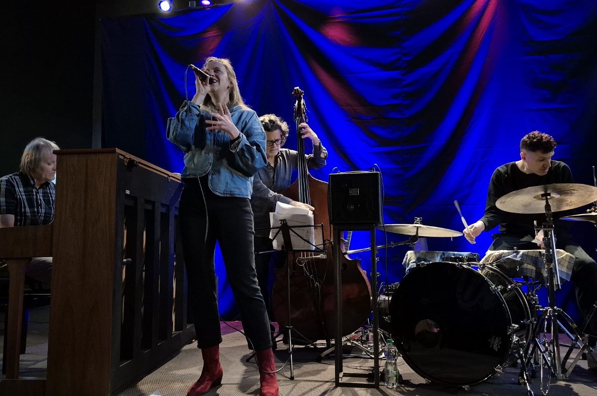Känzig & Känzig begeisterten mit ihrem Programm «Family On Tour» mit wunderbaren Jazz- und Pop-Arrangements.