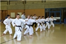 Karategruppe mit Leiter Bruno Trachsel
