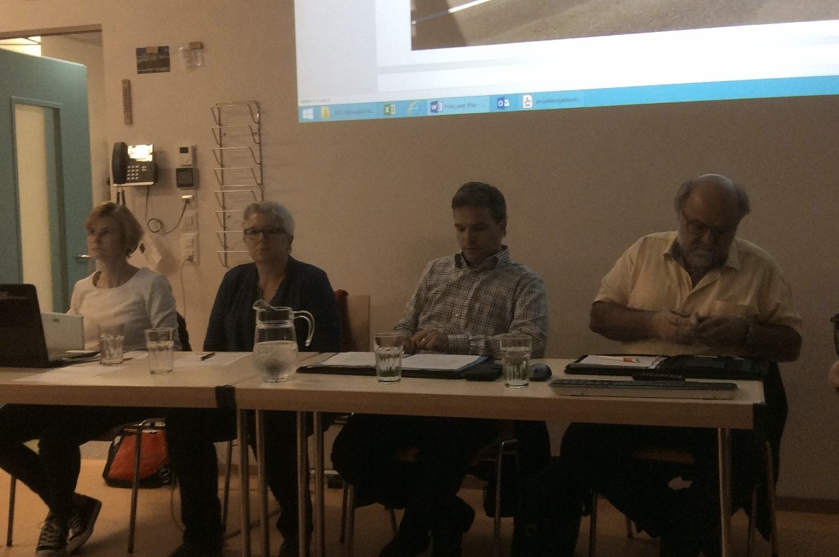 Katrin Trummer, Beatrice Zeller, Pierre-Yves Geiser und André Streit von der Alterswohnen STS AG.