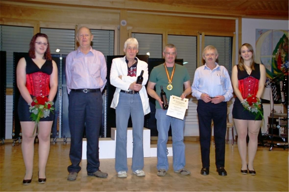 Kegelklub Alpenrose aus Zweisimmen holte in der Kategorie B Gold bei den Jahres-Meisterschaften.