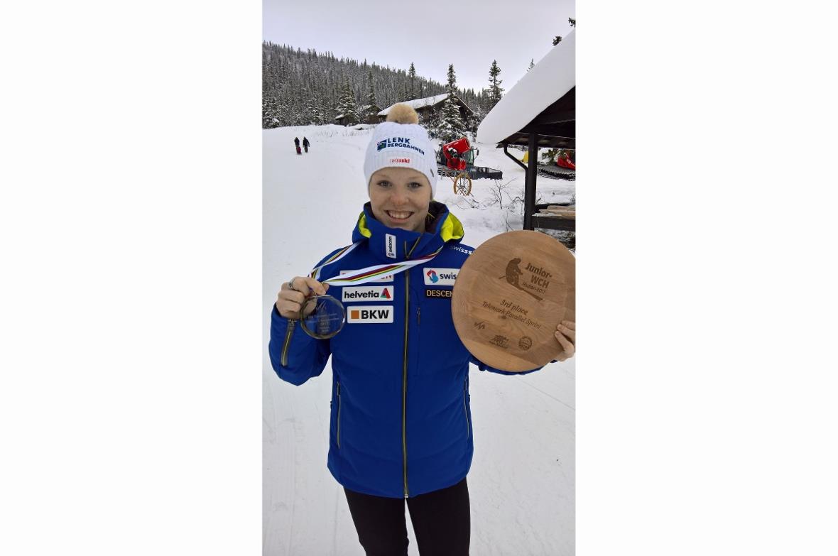 Kim Aegerter bringt vier Medaillen von der Junioren Weltmeisterschaft in Norwege...